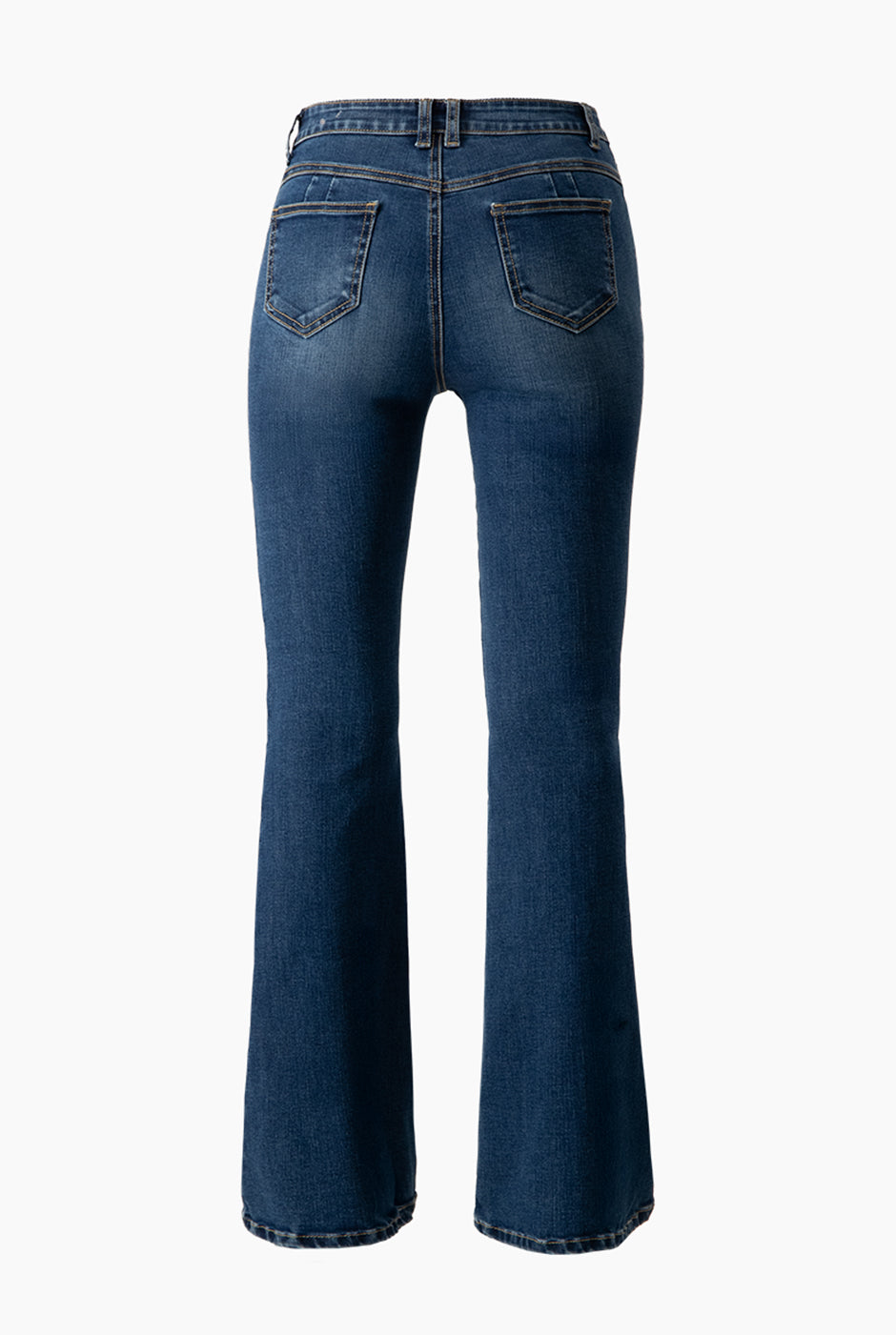 Jeans acampanados azul con botón y bolsillos de parche