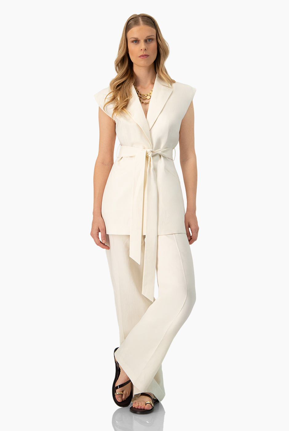 Pantalón recto marfil sin bolsillos, estilo formal