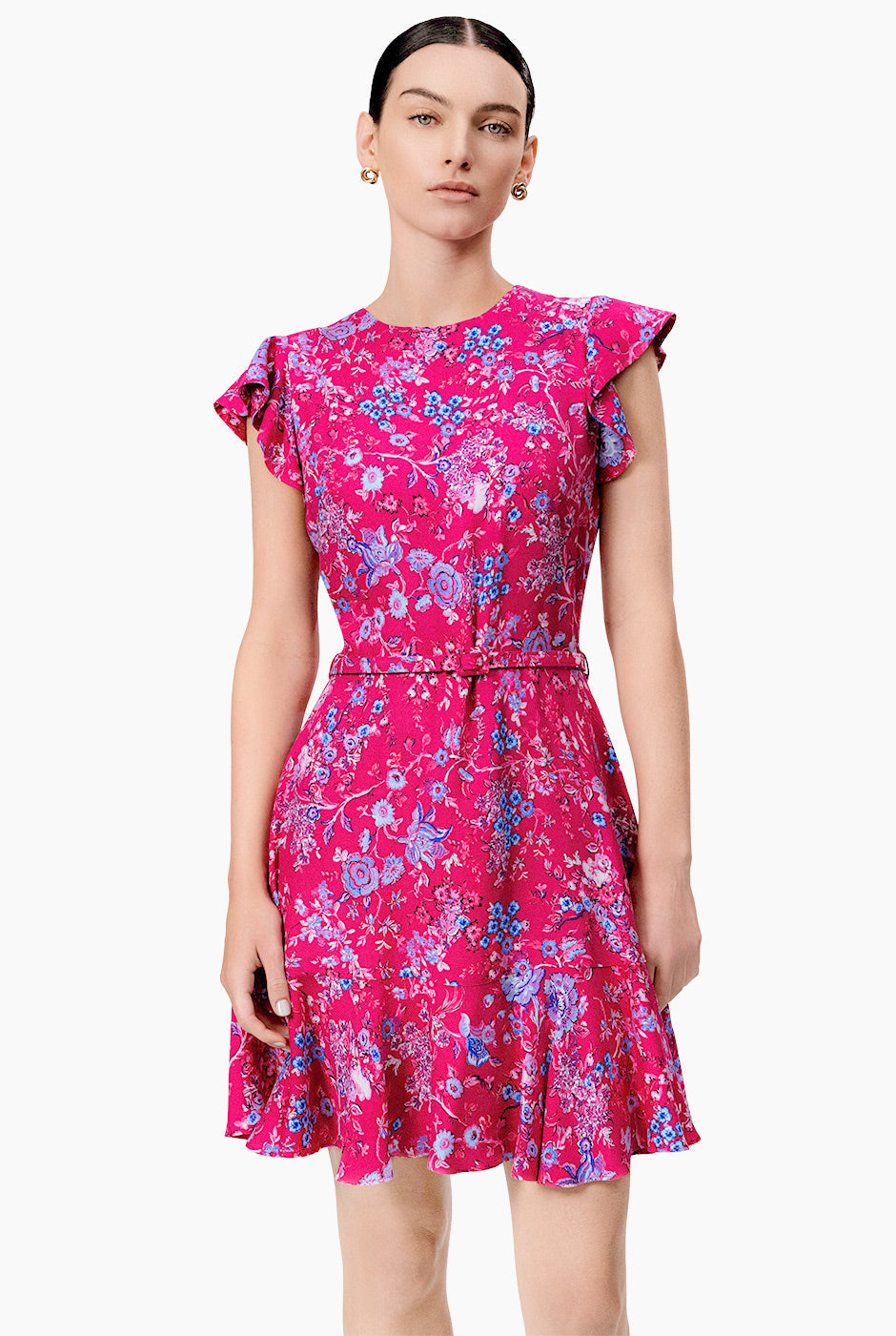 Vestido corto fucsia con estampado floral y manga olan