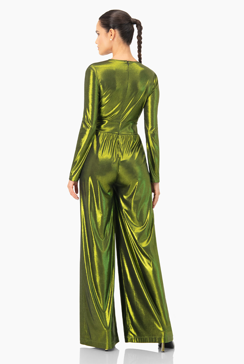 Jumpsuit verde olivo de escote en V y mangas largas